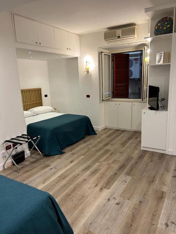 Mh Design Hotel Napoli Bagian luar foto