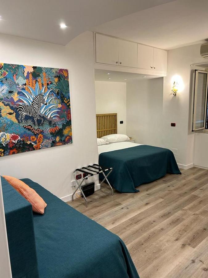 Mh Design Hotel Napoli Bagian luar foto