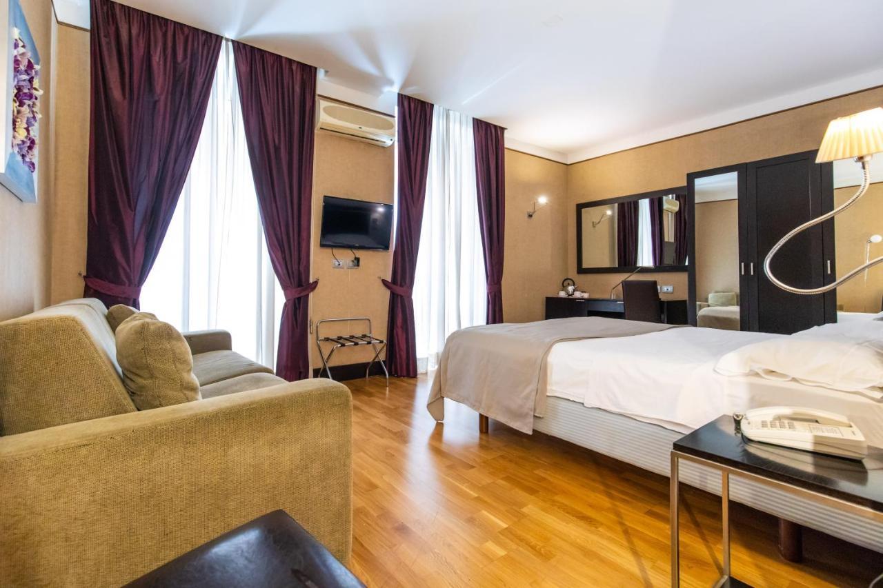 Mh Design Hotel Napoli Bagian luar foto